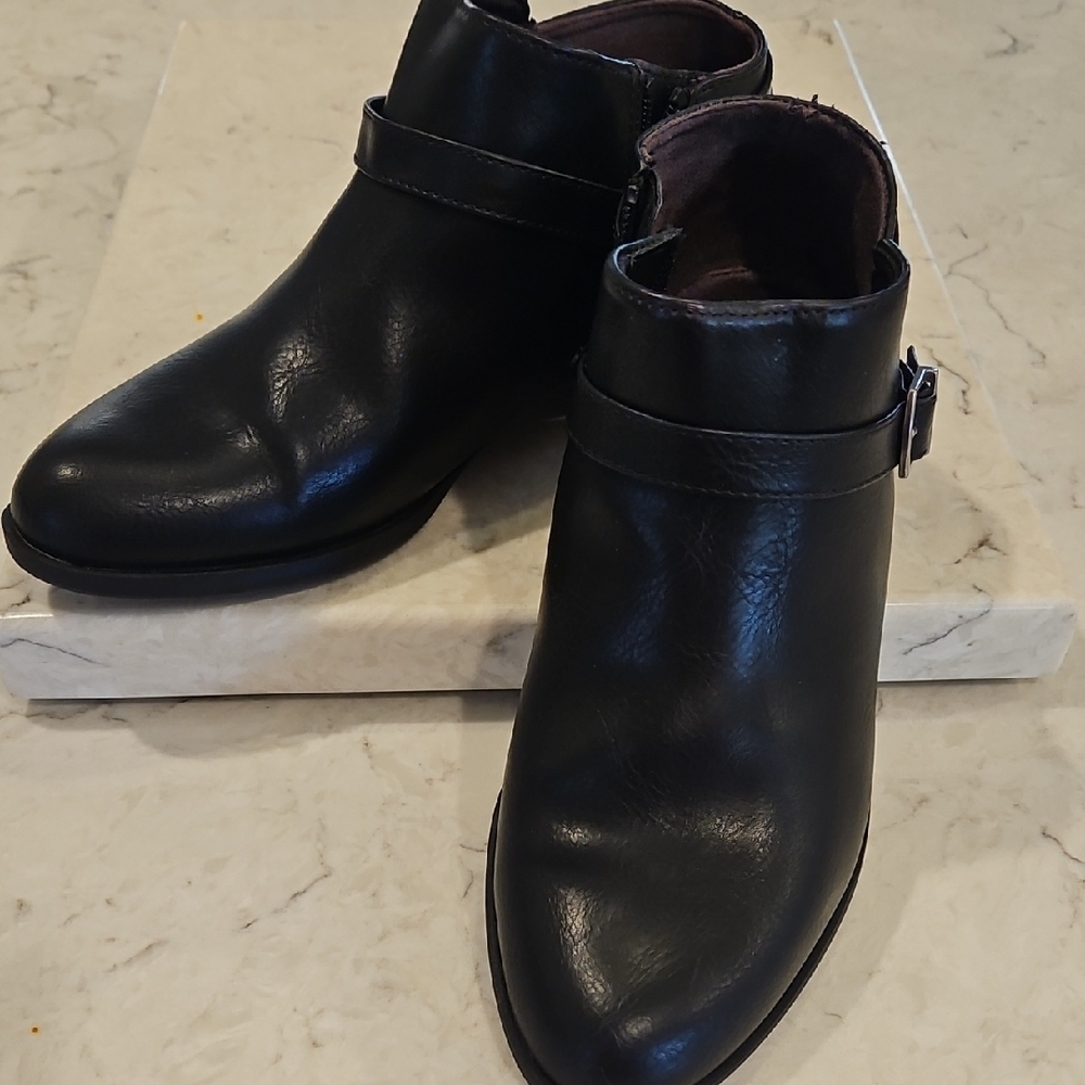 Life Stride Velocity 2.0 Black Leather Ankle Boots - Size 7.5 Wide